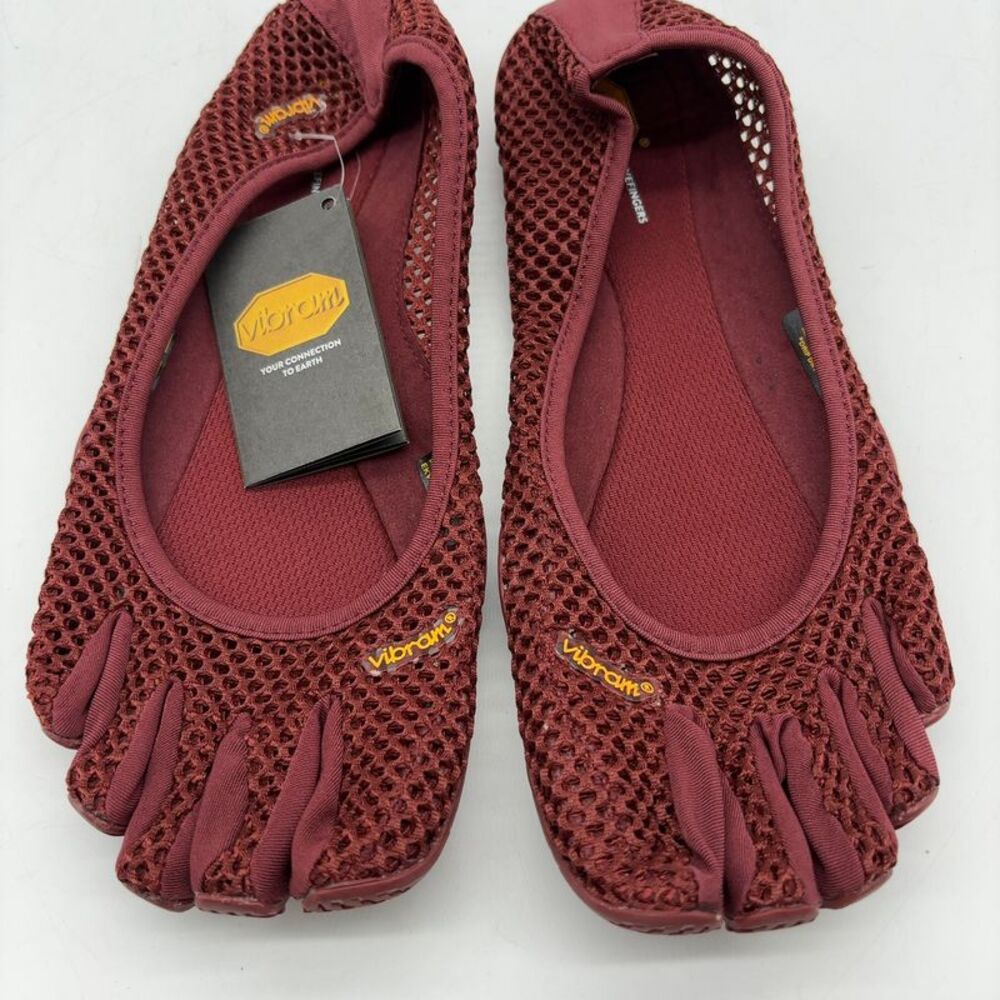 Vibrams Burgundy Five-Toe Mesh Flats